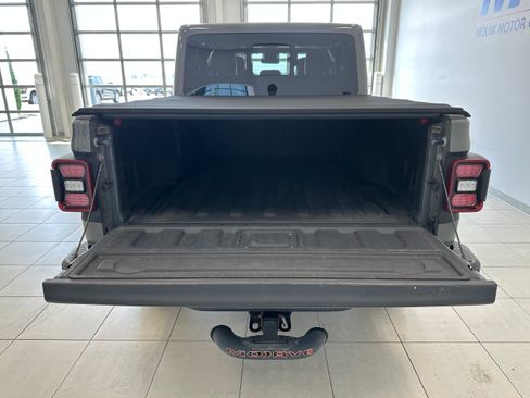 Used 2021 Jeep Gladiator Mojave w/ Dual Top Group AWD/4WD image 7