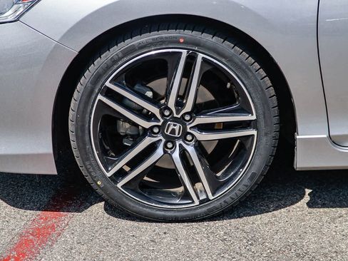 Used 2017 Honda Accord Sport Special Edition image 9