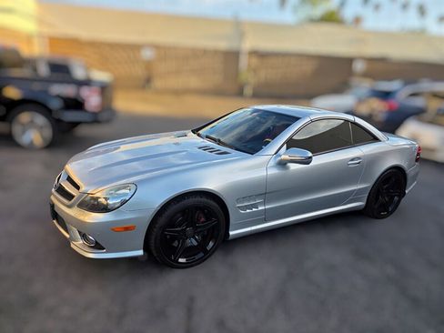 Used 2012 Mercedes-Benz SL 550 image 4