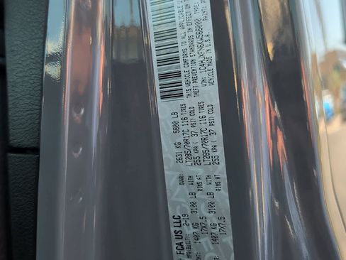 Used 2019 Jeep Wrangler Unlimited Rubicon AWD/4WD image 12