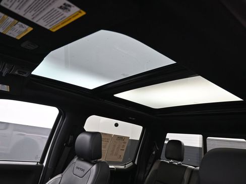 Used 2018 Ford F150 Raptor w/ Equipment Group 802A Luxury image 35