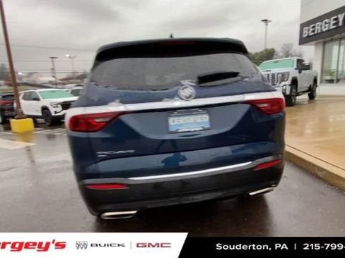 Certified 2023 Buick Enclave Essence image 8