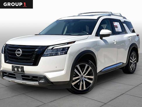 Used 2024 Nissan Pathfinder Platinum AWD/4WD image 1