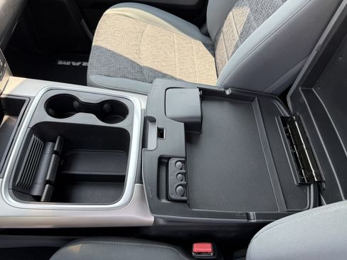 Used 2017 RAM 1500 Big Horn AWD/4WD image 30
