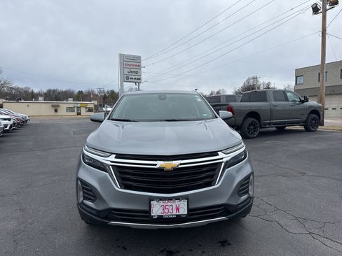 Used 2024 Chevrolet Equinox LT image 2