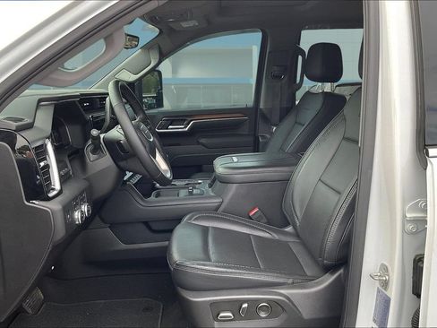 Used 2025 GMC Sierra 2500 Denali w/ Technology Package AWD/4WD image 22