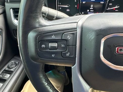 Used 2021 GMC Yukon XL SLT w/ SLT Premium Package AWD/4WD image 11