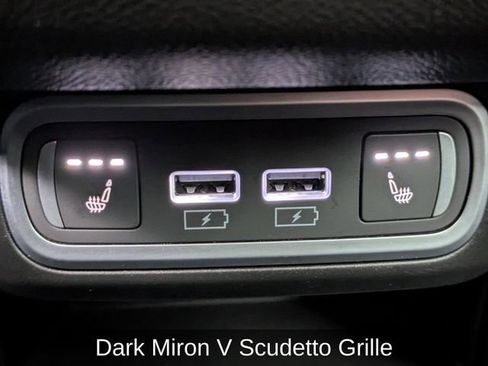 Used 2024 Alfa Romeo Stelvio Veloce image 17