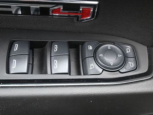 Used 2025 GMC Sierra 1500 AT4 w/ AT4 Premium Package image 7