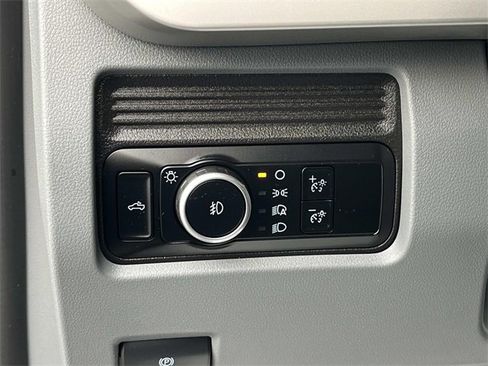 Used 2025 Ford F250 XLT image 30