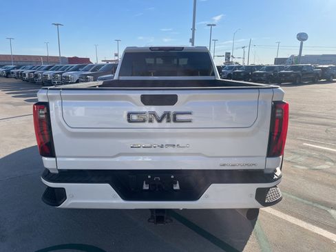 Used 2024 GMC Sierra 3500 Denali Ultimate image 6
