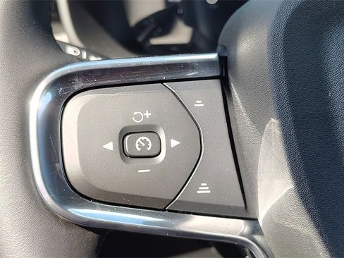 New 2026 Volvo XC40 B5 Core w/ Climate Package image 14