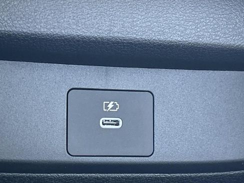 New 2026 Nissan Sentra SV w/ SV Convenience Package FWD image 19