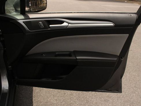 Used 2014 Ford Fusion S FWD image 23