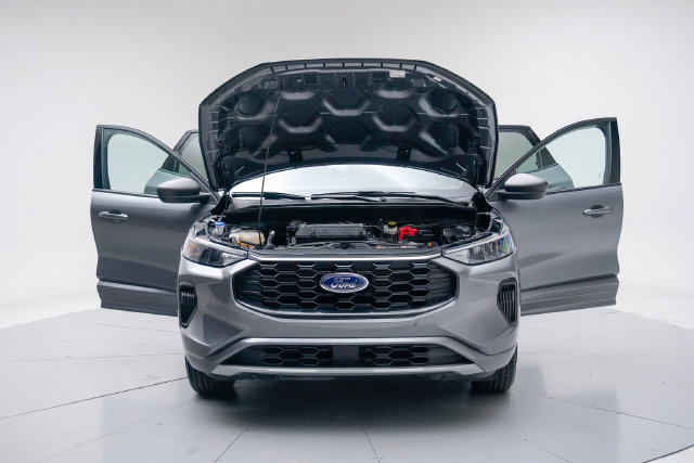 Used 2024 Ford Escape ST-Line w/ Tech Pack #1 AWD/4WD image 17
