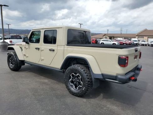 Used 2020 Jeep Gladiator Rubicon w/ LED Lighting Group AWD/4WD image 3