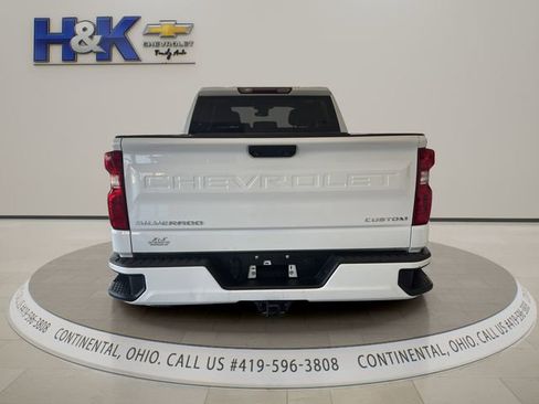 Used 2022 Chevrolet Silverado 1500 Custom AWD/4WD image 5