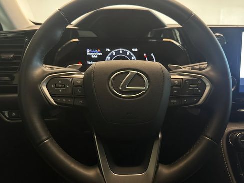 Used 2025 Lexus NX 250 FWD image 23
