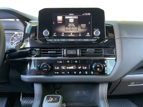 Used 2025 Nissan Pathfinder Rock Creek AWD/4WD image 12