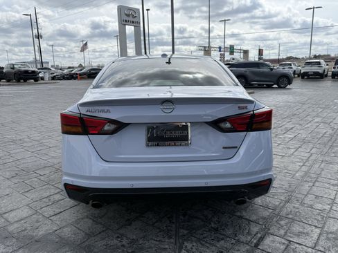 Used 2024 Nissan Altima 2.0 SR image 6