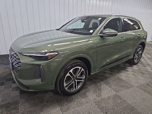 Used 2025 Audi Q5 Premium Plus w/ Premium Plus AWD/4WD image 8
