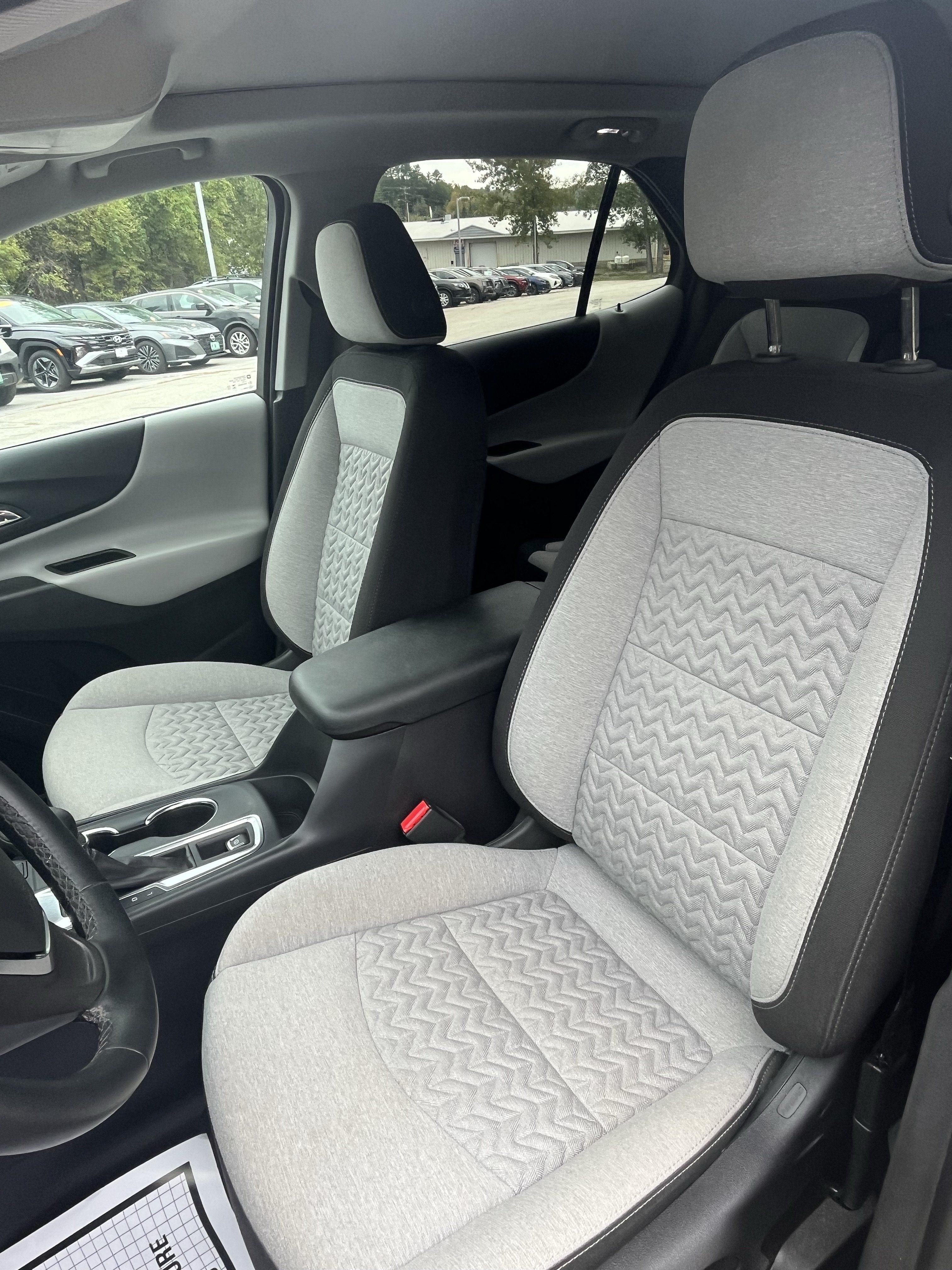 Used 2024 Chevrolet Equinox LT AWD/4WD image 15