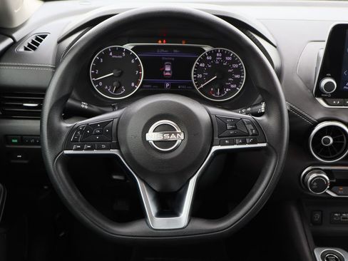 Used 2024 Nissan Sentra SV FWD image 12