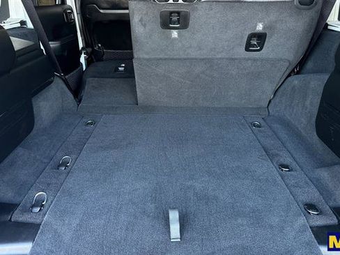 Used 2025 Jeep Wrangler Rubicon image 18