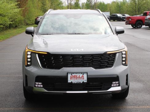 New 2026 Kia Sorento EX AWD/4WD image 2