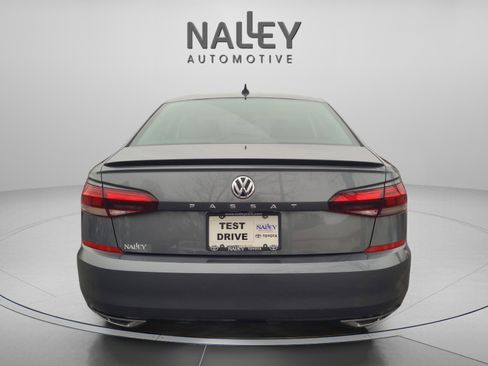 Used 2020 Volkswagen Passat 2.0T R-Line image 4