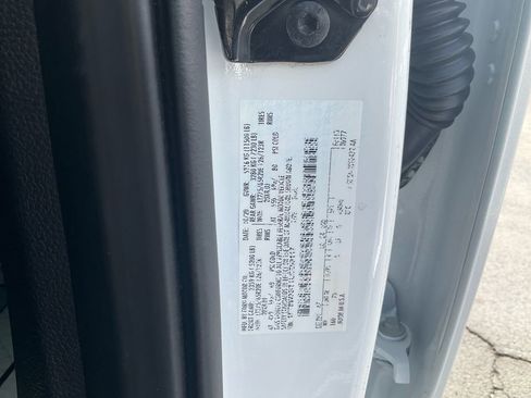 Used 2020 Ford F350 Platinum w/ FX4 Off-Road Package image 19