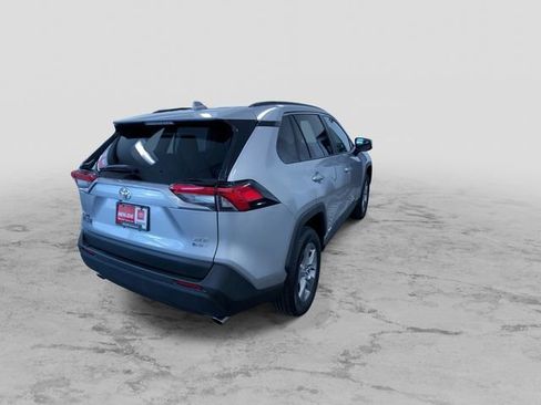 Used 2025 Toyota RAV4 XLE AWD/4WD image 10