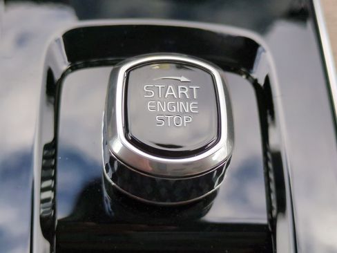 New 2026 Volvo XC90 B6 Plus image 27