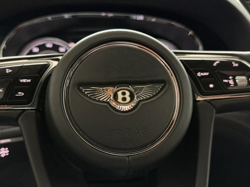 Used 2019 Bentley Bentayga AWD/4WD image 70