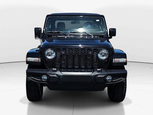 Used 2022 Jeep Gladiator Sport AWD/4WD image 12