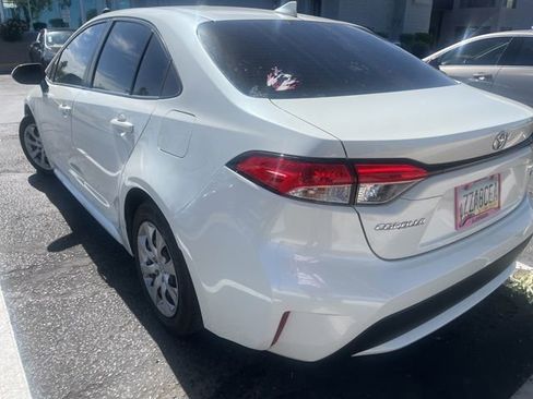 Used 2021 Toyota Corolla LE w/ Carpet Mat Package (TMS) FWD image 6