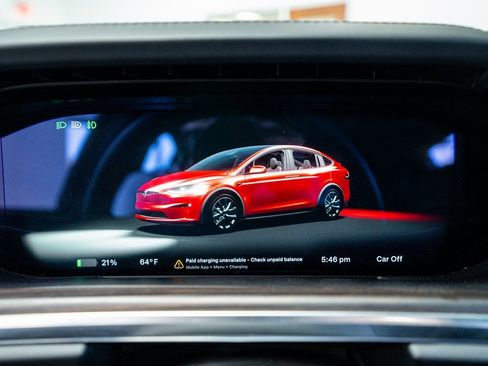 Used 2024 Tesla Model X image 44