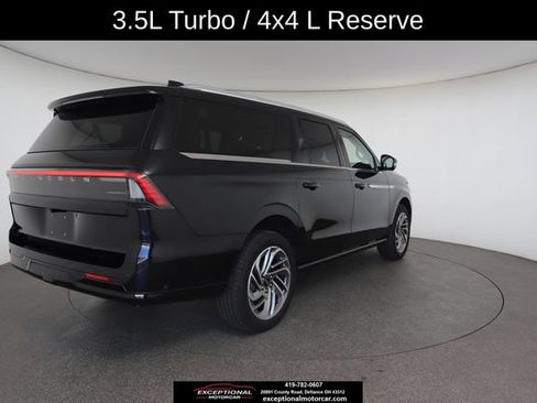 Used 2025 Lincoln Navigator L Reserve AWD/4WD image 18