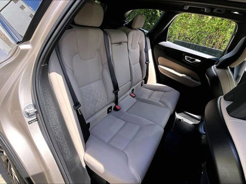 Certified 2026 Volvo XC60 B5 Plus AWD/4WD image 37