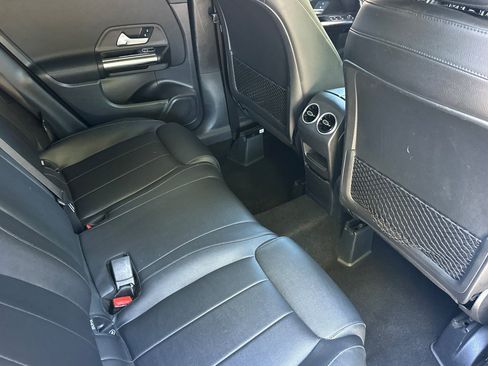 Used 2021 Mercedes-Benz GLA 250 image 33