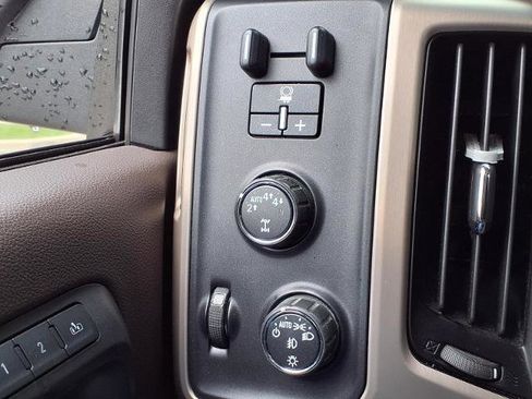 Used 2017 GMC Sierra 1500 Denali w/ Denali Ultimate Package AWD/4WD image 15
