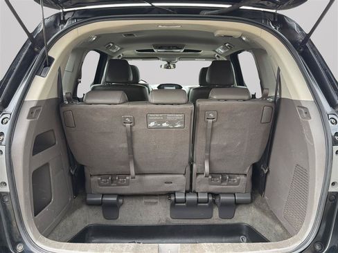 Used 2016 Honda Odyssey Touring Elite image 31