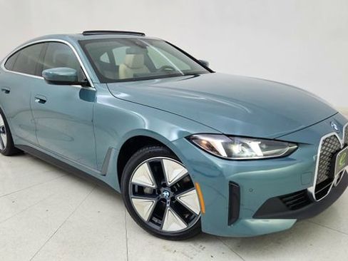 Used 2025 BMW i4 eDrive40 w/ Premium Package RWD image 89
