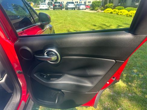 Used 2018 FIAT 500X Lounge FWD image 19