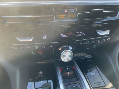 Used 2023 Acura MDX SH-AWD w/ Technology Package image 20