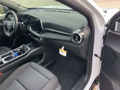 New 2026 Chevrolet Equinox LT w/ LPO, Floor Liner Package image 35