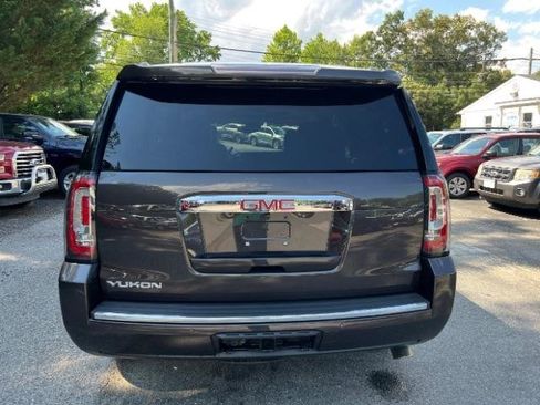 Used 2015 GMC Yukon Denali w/ Premium Package AWD/4WD image 8