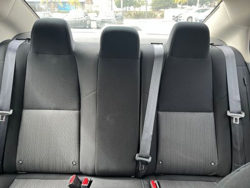 Used 2025 Nissan Sentra SV FWD image 38