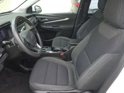Used 2022 Chevrolet Bolt EUV LT w/ Driver Confidence Package FWD image 6