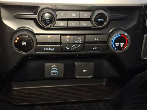 Certified 2024 Ford F250 XLT w/ FX4 Off-Road Package image 18